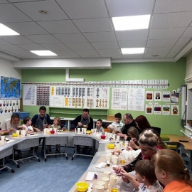 РОДИТЕЛЬСКАЯ ГОСТИННАЯ